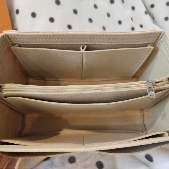 SOLD❤️ 💲2️⃣8️⃣0️⃣0️⃣ 💕Louis Vuitton Speedy 30 Bandolier ( BRAND NEW ) SOLD ❤️ - Picture 6 of 9